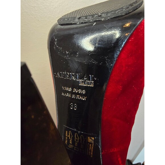 Aperlai red Cosplay / Christmas heels made in Italy NWOT women's size 38 - Picture 12 of 12